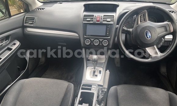 Gura Yakoze Subaru XV Blue Imodoka i Kampala mu Uganda