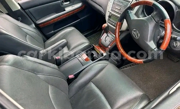 Acheter Occasion Voiture Toyota Harrier Noir à Kampala, Ouganda Acheter Occasion Voiture Toyota Harrier Noir à Kampala, Ouganda