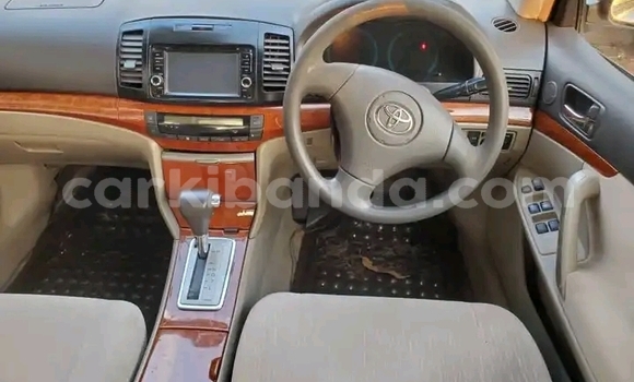 Acheter Occasion Voiture Toyota Premio Blanc à Kampala, Ouganda Acheter Occasion Voiture Toyota Premio Blanc à Kampala, Ouganda