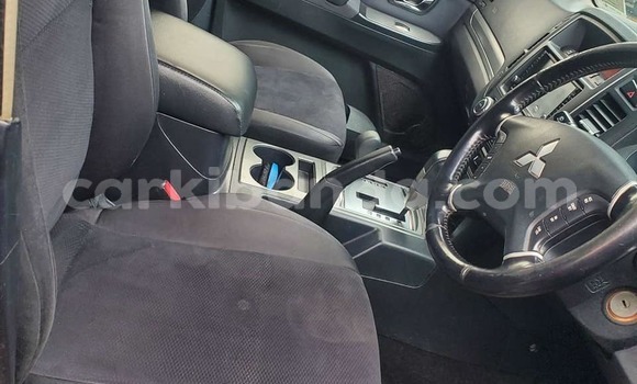 Acheter Occasion Voiture Mitsubishi Pajero Noir à Bugiri, Est Acheter Occasion Voiture Mitsubishi Pajero Noir à Bugiri, Est