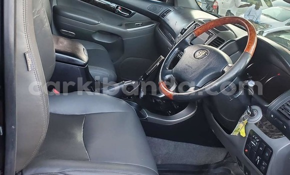 Acheter Occasion Voiture Toyota Land Cruiser Prado Noir à Bombo, Central Acheter Occasion Voiture Toyota Land Cruiser Prado Noir à Bombo, Central