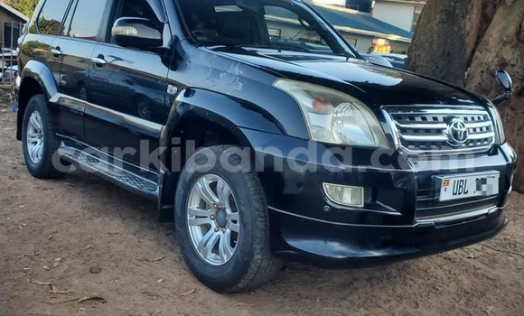 Acheter Occasion Voiture Toyota Land Cruiser Prado Noir à Bombo, Central Acheter Occasion Voiture Toyota Land Cruiser Prado Noir à Bombo, Central