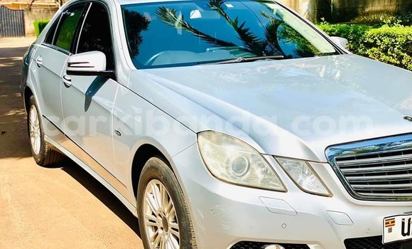 Gura Yakoze Mercedes-Benz E-Classe Other Imodoka i Arua mu Uganda Gura Yakoze Mercedes-Benz E-Classe Other Imodoka i Arua mu Uganda