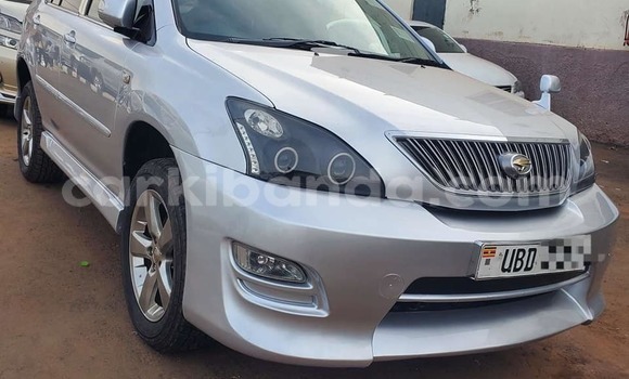Gura Yakoze Toyota Harrier Other Imodoka i Bugembe mu Eastern Gura Yakoze Toyota Harrier Other Imodoka i Bugembe mu Eastern
