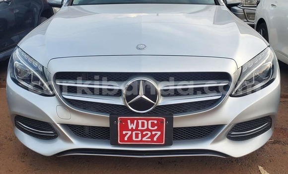 Acheter Occasion Voiture Mercedes‒Benz C–Class Autre à Bombo, Central Acheter Occasion Voiture Mercedes‒Benz C–Class Autre à Bombo, Central