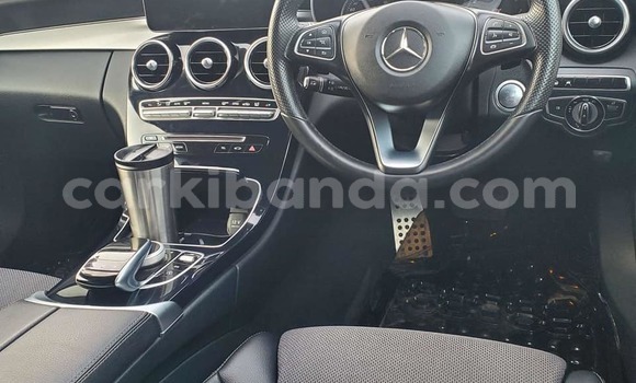 Acheter Occasion Voiture Mercedes‒Benz C–Class Autre à Bombo, Central Acheter Occasion Voiture Mercedes‒Benz C–Class Autre à Bombo, Central