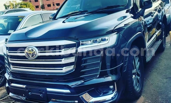 Gura Yakoze Toyota Land Cruiser Prado Black Imodoka i Bugiri mu Eastern Gura Yakoze Toyota Land Cruiser Prado Black Imodoka i Bugiri mu Eastern