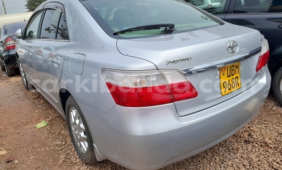 Acheter Occasion Voiture Toyota Premio Gris à Kampala, Ouganda Acheter Occasion Voiture Toyota Premio Gris à Kampala, Ouganda