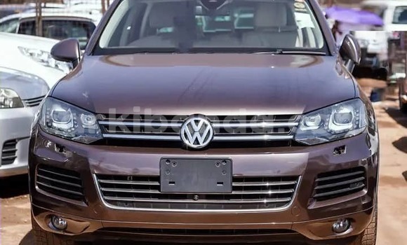 Buy Used Volkswagen Touareg Beige Car in Kampala in Uganda Buy Used Volkswagen Touareg Beige Car in Kampala in Uganda