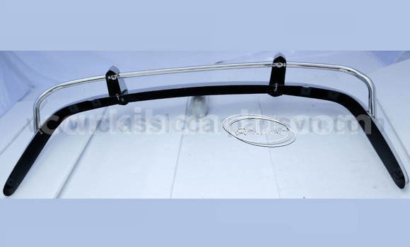 Acheter Volkswagen KG bumpers à Arua, Ouganda Acheter Volkswagen KG bumpers à Arua, Ouganda