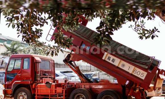 Gura Yakoze Isuzu FTR 850 Red Ikamyo i Kampala mu Uganda Gura Yakoze Isuzu FTR 850 Red Ikamyo i Kampala mu Uganda