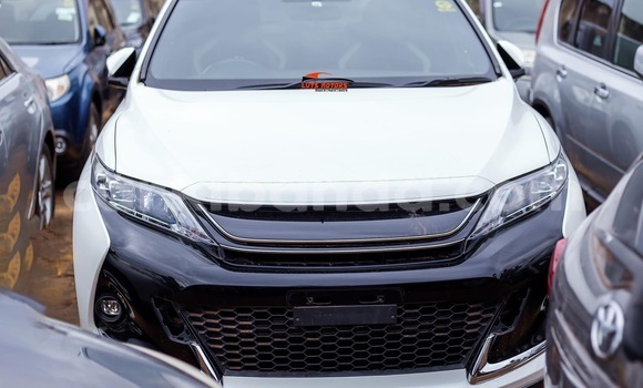 Buy Used Toyota Harrier White Car in Kampala in Uganda Buy Used Toyota Harrier White Car in Kampala in Uganda