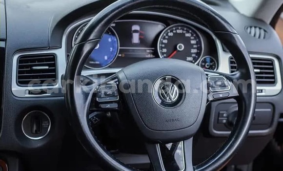 Buy Used Volkswagen Touareg Silver Car in Kampala in Uganda Buy Used Volkswagen Touareg Silver Car in Kampala in Uganda