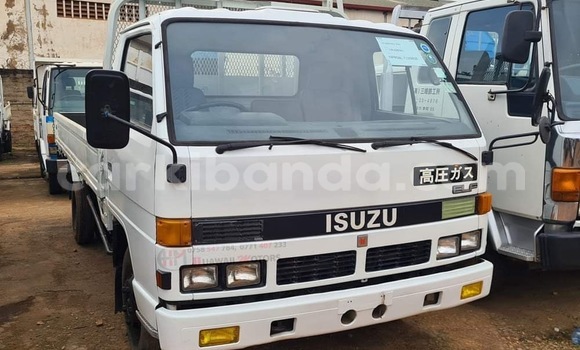 Buy Used Isuzu FTR 850 White Truck in Kampala in Uganda