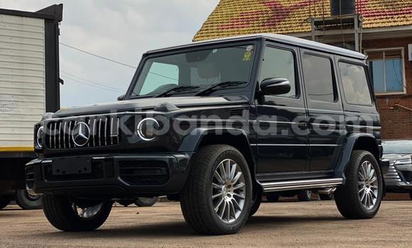 Nunua Ilio tumika Mercedes‒Benz G-klasse AMG Nyeusi Gari ndani ya Kampala nchini Uganda Nunua Ilio tumika Mercedes‒Benz G-klasse AMG Nyeusi Gari ndani ya Kampala nchini Uganda