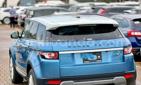 Nunua Ilio tumika Land Rover Range Rover Evoque Bluu Gari ndani ya Kampala nchini Uganda Nunua Ilio tumika Land Rover Range Rover Evoque Bluu Gari ndani ya Kampala nchini Uganda
