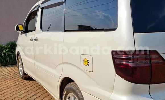 Gura Yakoze Toyota Alphard White Imodoka i Arua mu Uganda Gura Yakoze Toyota Alphard White Imodoka i Arua mu Uganda