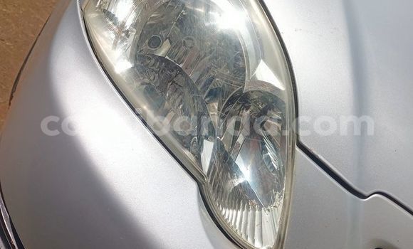 Gura Yakoze Toyota 2000GT Other Imodoka i Apac mu Northern Gura Yakoze Toyota 2000GT Other Imodoka i Apac mu Northern