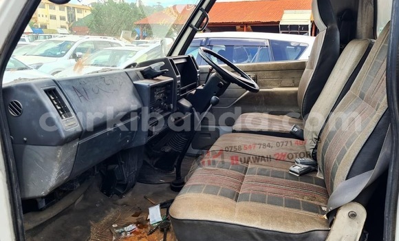 Buy Used Isuzu FTR 850 White Truck in Kampala in Uganda Buy Used Isuzu FTR 850 White Truck in Kampala in Uganda