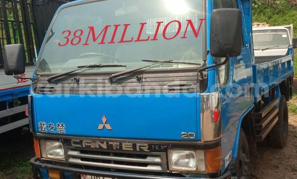 Acheter Occasion Utilitaire Isuzu FTR 850 Autre à Bombo, Central Acheter Occasion Utilitaire Isuzu FTR 850 Autre à Bombo, Central