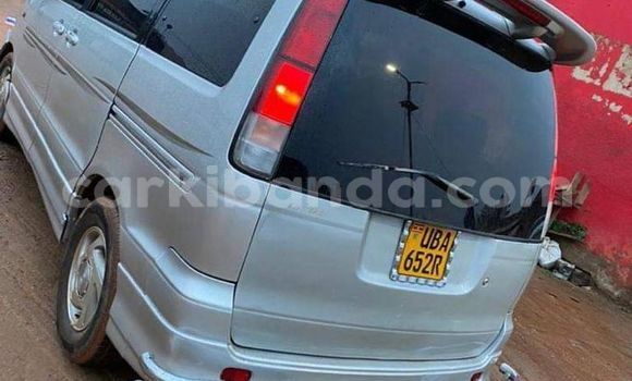 Acheter Occasion Voiture Toyota Noah Blanc à Bombo, Central Acheter Occasion Voiture Toyota Noah Blanc à Bombo, Central