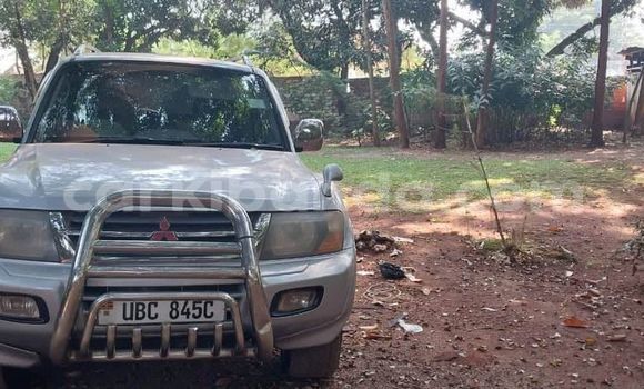 Gura Yakoze Mitsubishi Pajero Other Imodoka i Bombo mu Central Gura Yakoze Mitsubishi Pajero Other Imodoka i Bombo mu Central