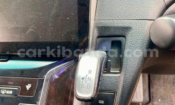 Gura Yakoze Toyota Sai Red Imodoka i Arua mu Uganda Gura Yakoze Toyota Sai Red Imodoka i Arua mu Uganda