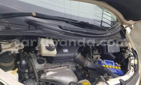 Gura Yakoze Toyota Alphard White Imodoka i Arua mu Uganda Gura Yakoze Toyota Alphard White Imodoka i Arua mu Uganda