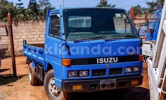 Gura Yakoze Isuzu FTR 850 Blue Ikamyo i Kampala mu Uganda