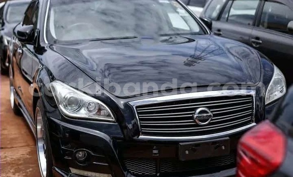 Acheter Occasion Voiture Nissan Fuga Noir à Kampala, Ouganda