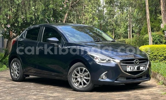 Acheter Occasion Voiture Mazda Demio Bleu à Bombo, Central Acheter Occasion Voiture Mazda Demio Bleu à Bombo, Central