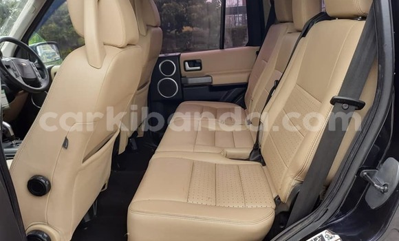 Acheter Occasion Voiture Land Rover Discovery Noir à Bugembe, Est Acheter Occasion Voiture Land Rover Discovery Noir à Bugembe, Est