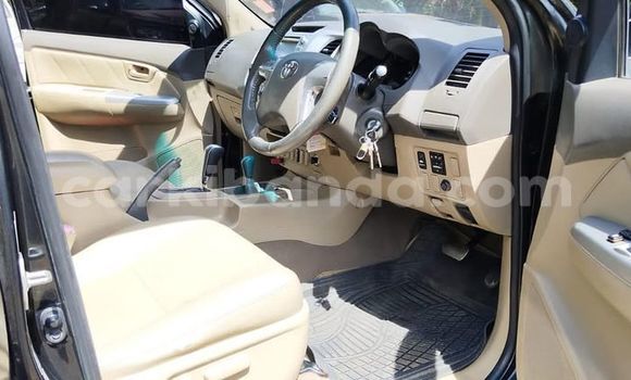 Acheter Occasion Voiture Toyota Hilux Noir à Arua, Ouganda Acheter Occasion Voiture Toyota Hilux Noir à Arua, Ouganda