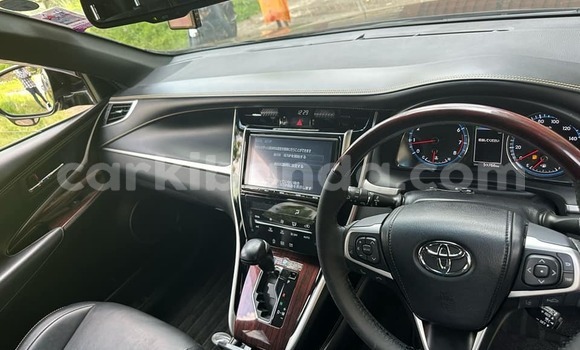 Acheter Occasion Voiture Toyota Harrier Noir à Apac, Nord Acheter Occasion Voiture Toyota Harrier Noir à Apac, Nord