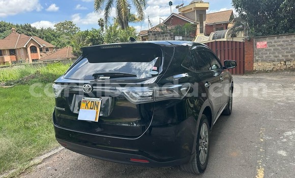 Acheter Occasion Voiture Toyota Harrier Noir à Apac, Nord Acheter Occasion Voiture Toyota Harrier Noir à Apac, Nord