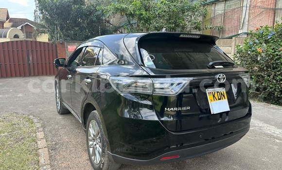 Acheter Occasion Voiture Toyota Harrier Noir à Apac, Nord Acheter Occasion Voiture Toyota Harrier Noir à Apac, Nord