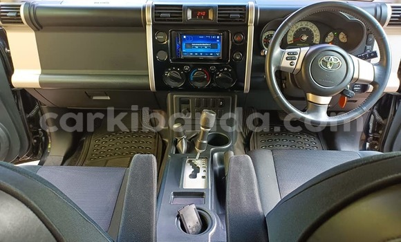 Acheter Occasion Voiture Toyota Land Cruiser Noir à Bugembe, Est Acheter Occasion Voiture Toyota Land Cruiser Noir à Bugembe, Est