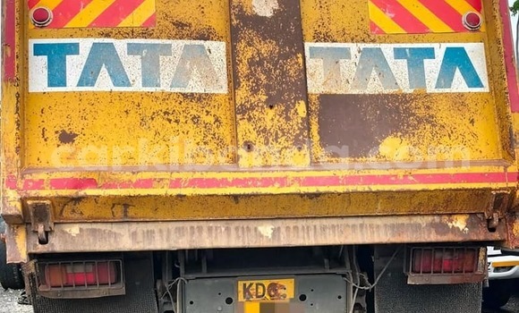 Acheter Occasion Utilitaire Toyota Ade Blanc à Bugembe, Est Acheter Occasion Utilitaire Toyota Ade Blanc à Bugembe, Est