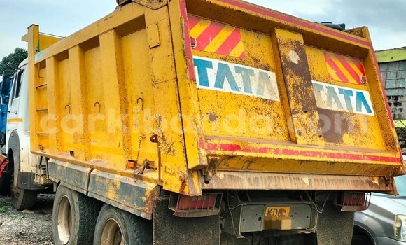 Acheter Occasion Utilitaire Toyota Ade Blanc à Bugembe, Est Acheter Occasion Utilitaire Toyota Ade Blanc à Bugembe, Est