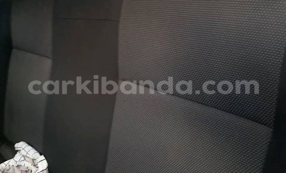 Gura Yakoze Subaru Impreza Red Imodoka i Kampala mu Uganda Gura Yakoze Subaru Impreza Red Imodoka i Kampala mu Uganda