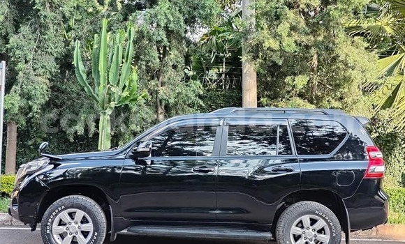 Acheter Occasion Voiture Toyota Prado Noir à Bugembe, Est Acheter Occasion Voiture Toyota Prado Noir à Bugembe, Est