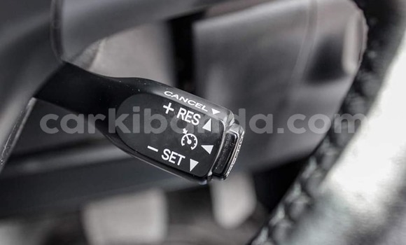 Acheter Occasion Voiture Toyota Harrier Blanc à Bundibugyo, Occidental Acheter Occasion Voiture Toyota Harrier Blanc à Bundibugyo, Occidental