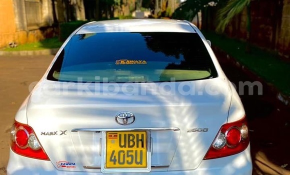 Acheter Occasion Voiture Toyota Mark X Blanc à Kampala, Ouganda Acheter Occasion Voiture Toyota Mark X Blanc à Kampala, Ouganda