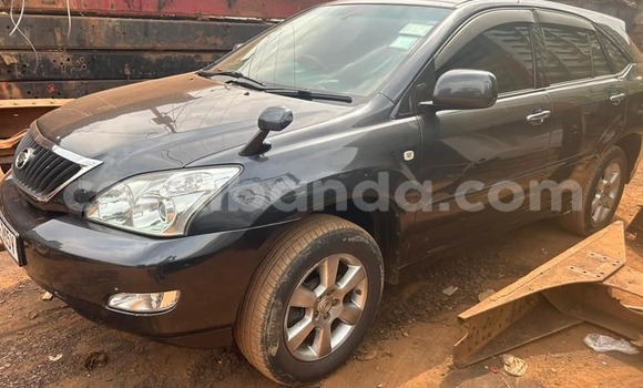 Buy Used Toyota Harrier Black Car in Kampala in Uganda