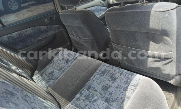 Acheter Occasion Voiture Toyota Premio Blanc à Kampala, Ouganda Acheter Occasion Voiture Toyota Premio Blanc à Kampala, Ouganda