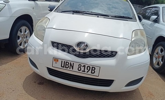 Buy Used Toyota Vitz White Car in Kampala in Uganda Buy Used Toyota Vitz White Car in Kampala in Uganda