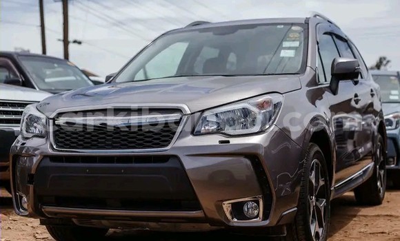 Acheter Occasion Voiture Subaru XT Beige à Kampala, Ouganda Acheter Occasion Voiture Subaru XT Beige à Kampala, Ouganda