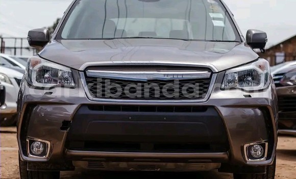 Acheter Occasion Voiture Subaru XT Beige à Kampala, Ouganda Acheter Occasion Voiture Subaru XT Beige à Kampala, Ouganda