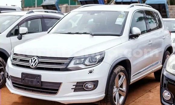 Buy Used Volkswagen Tiguan White Car in Kampala in Uganda