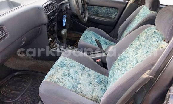 Gura Yakoze AC Ace Other Imodoka i Kampala mu Uganda Gura Yakoze AC Ace Other Imodoka i Kampala mu Uganda